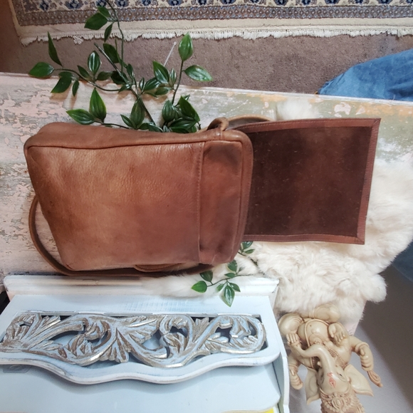 Sven berkeley leather small light brown crossbody - Picture 5 of 11